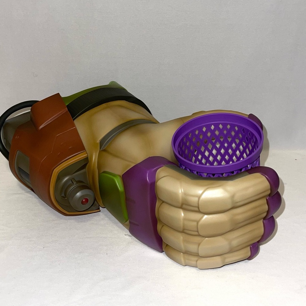 Disneyland Buzz light year goblet cup holder